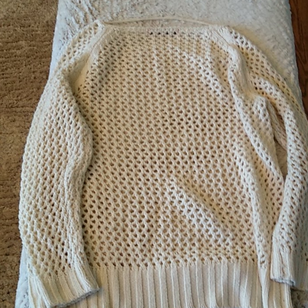 Clock House Sweater - Picture 5 of 8